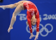 PG游戏APP-公牛掀翻太阳，欧文成为关键先生，一场颠覆预期的经典对决