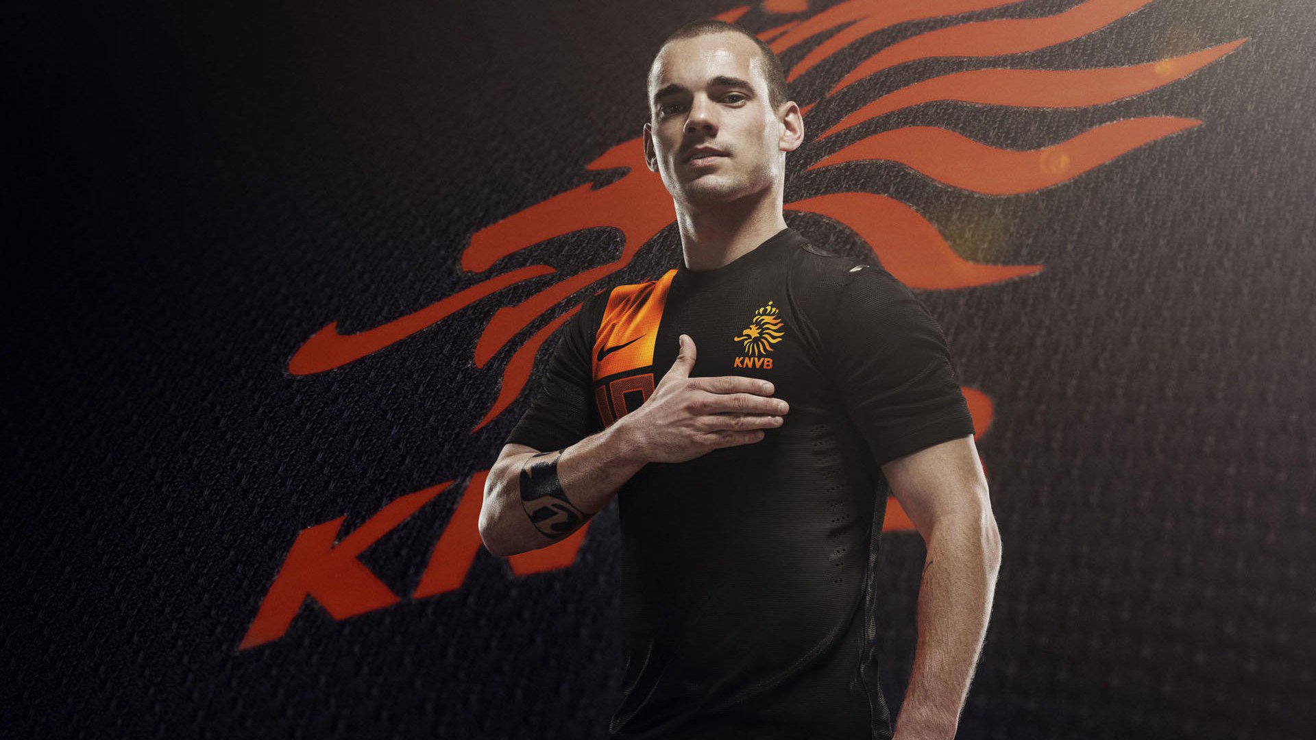 英超争冠之夜，基耶萨关键回合不手软